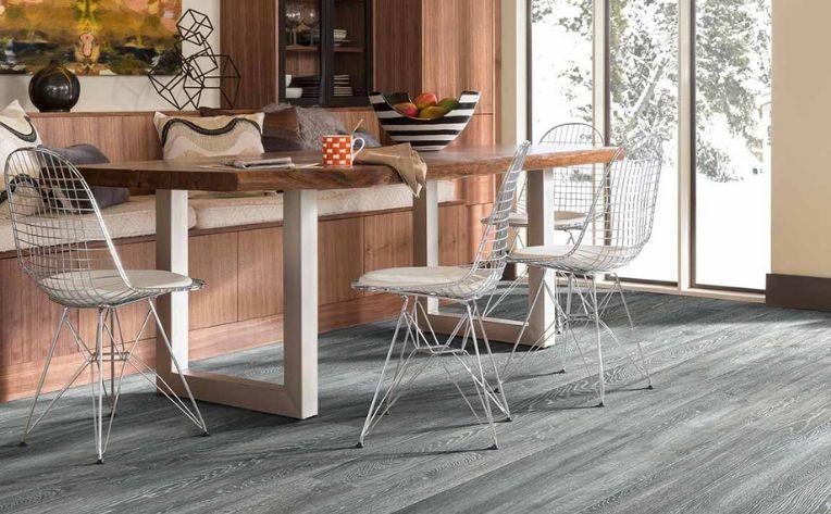 Laminate Flooring Kitchen Table Setup